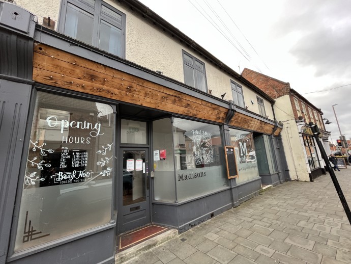 Gallery image for Substantial double fronted retail/leisure premises